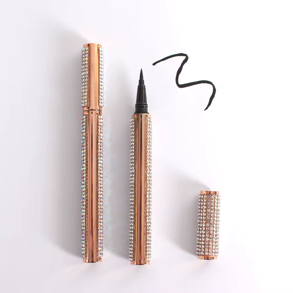 ✨ Eye-liner Strass Waterproof Aix’elles – Longue Tenue & Trait Précis