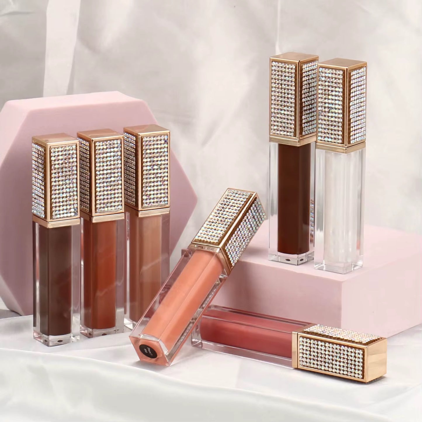 Gloss à Lèvres Hyper Pigmenté – Longue Tenue & Effet Lèvres Pulpeuses